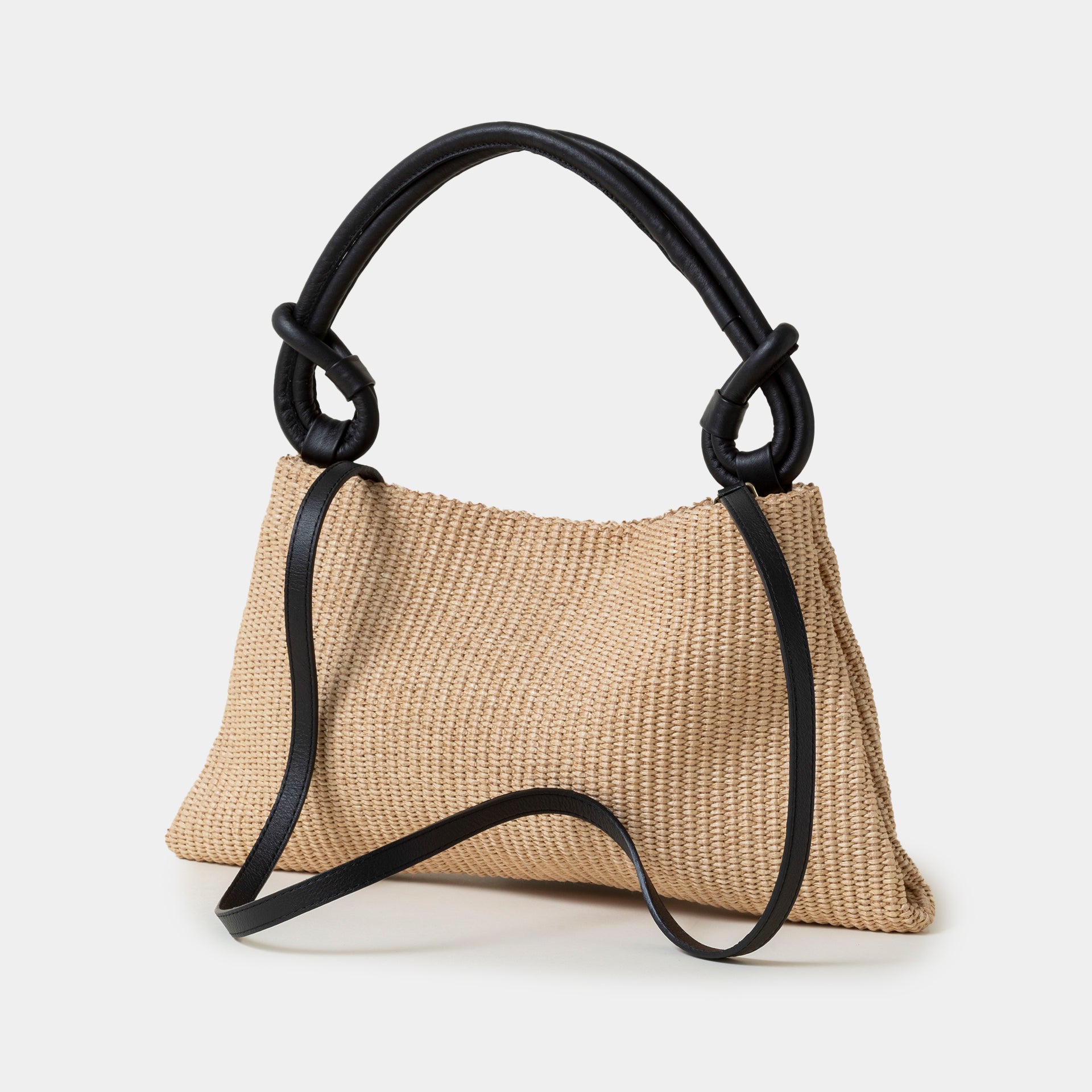 borsa Arron in rafia naturale e pelle nera con manico a nodo e tracolla
