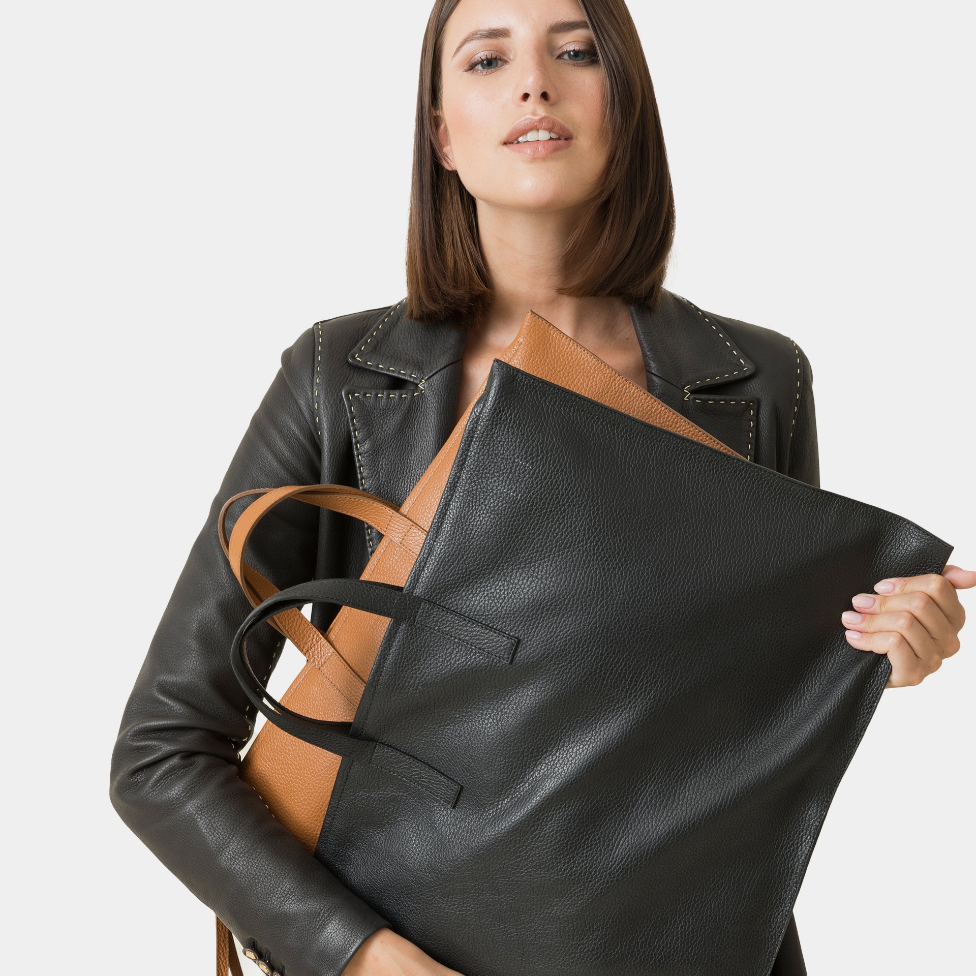 borsa nera ARRON da computer e da ufficio in pelle martellata con tracolla regolabile