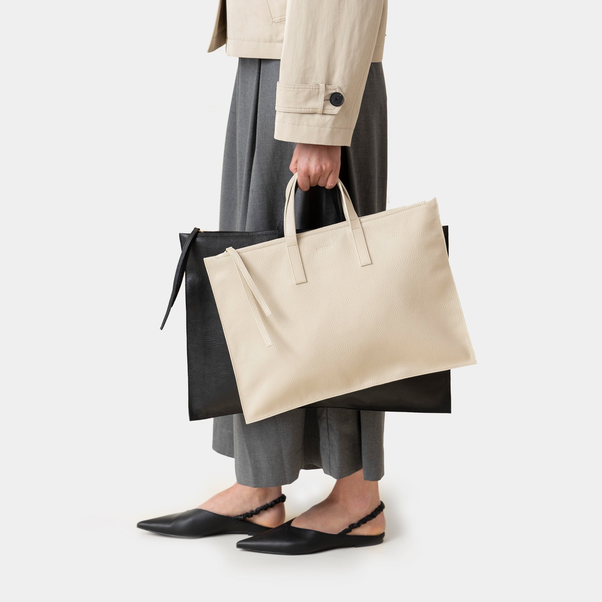 borsa bianca ARRON da computer e da ufficio in pelle martellata con tracolla regolabile