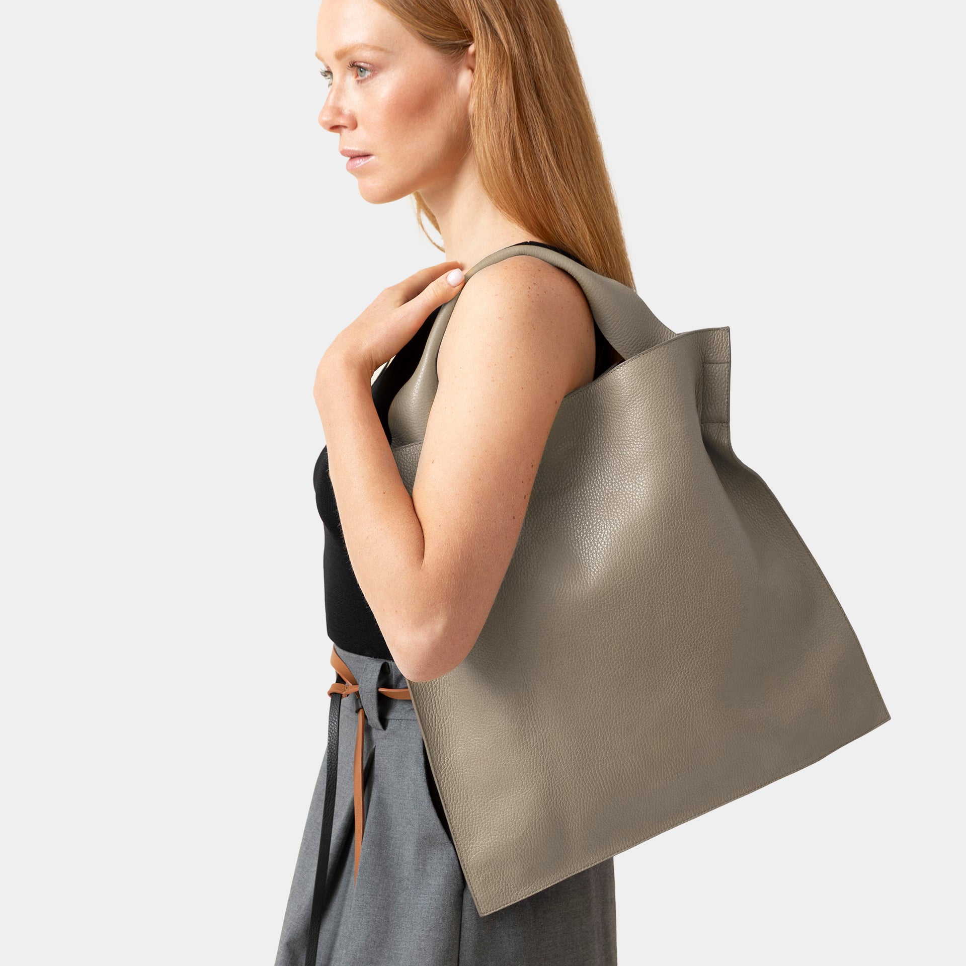 borsa shopper ARRON in pelle martellata taupe tracolla e a spalla