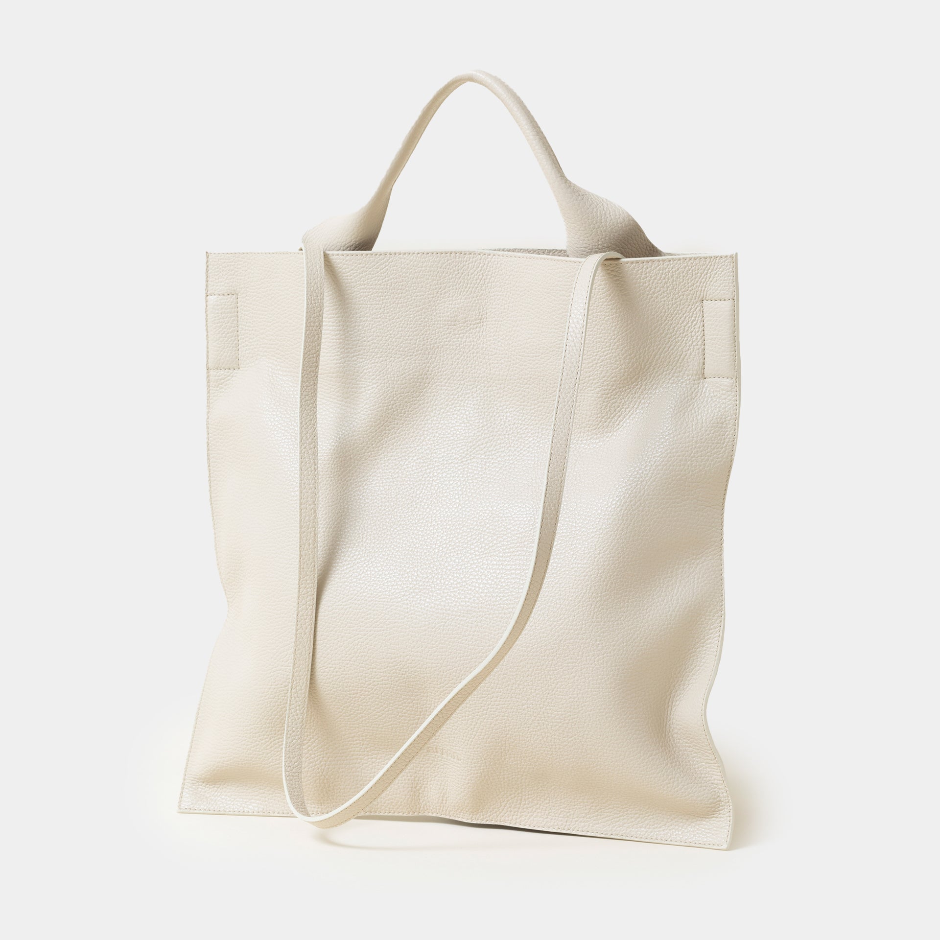 borsa shopper ARRON in pelle martellata color latte avena tracolla e a spalla