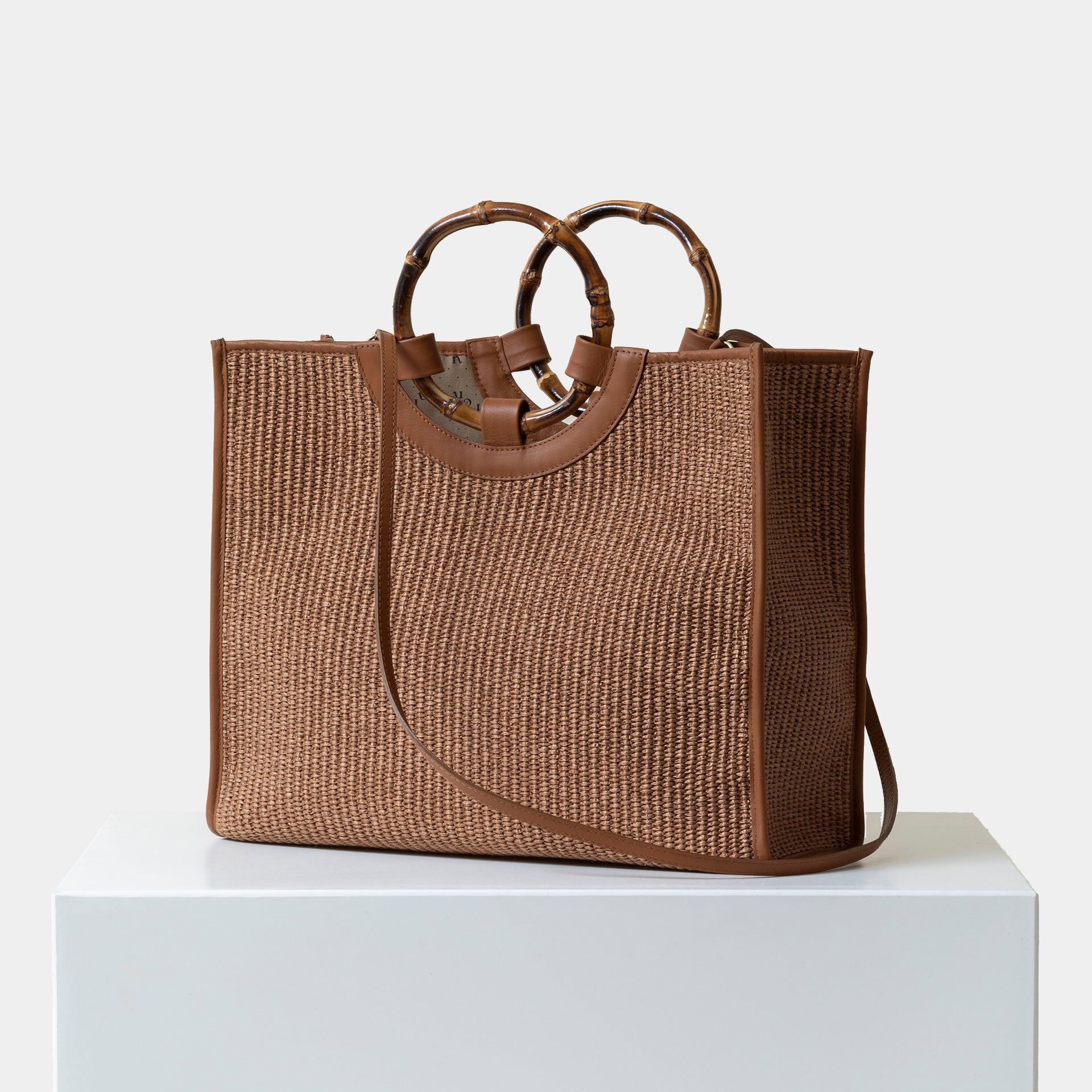 Bamboo bag in paglia e pelle marrone con manico in bamboo Arron e tracolla taglia grande