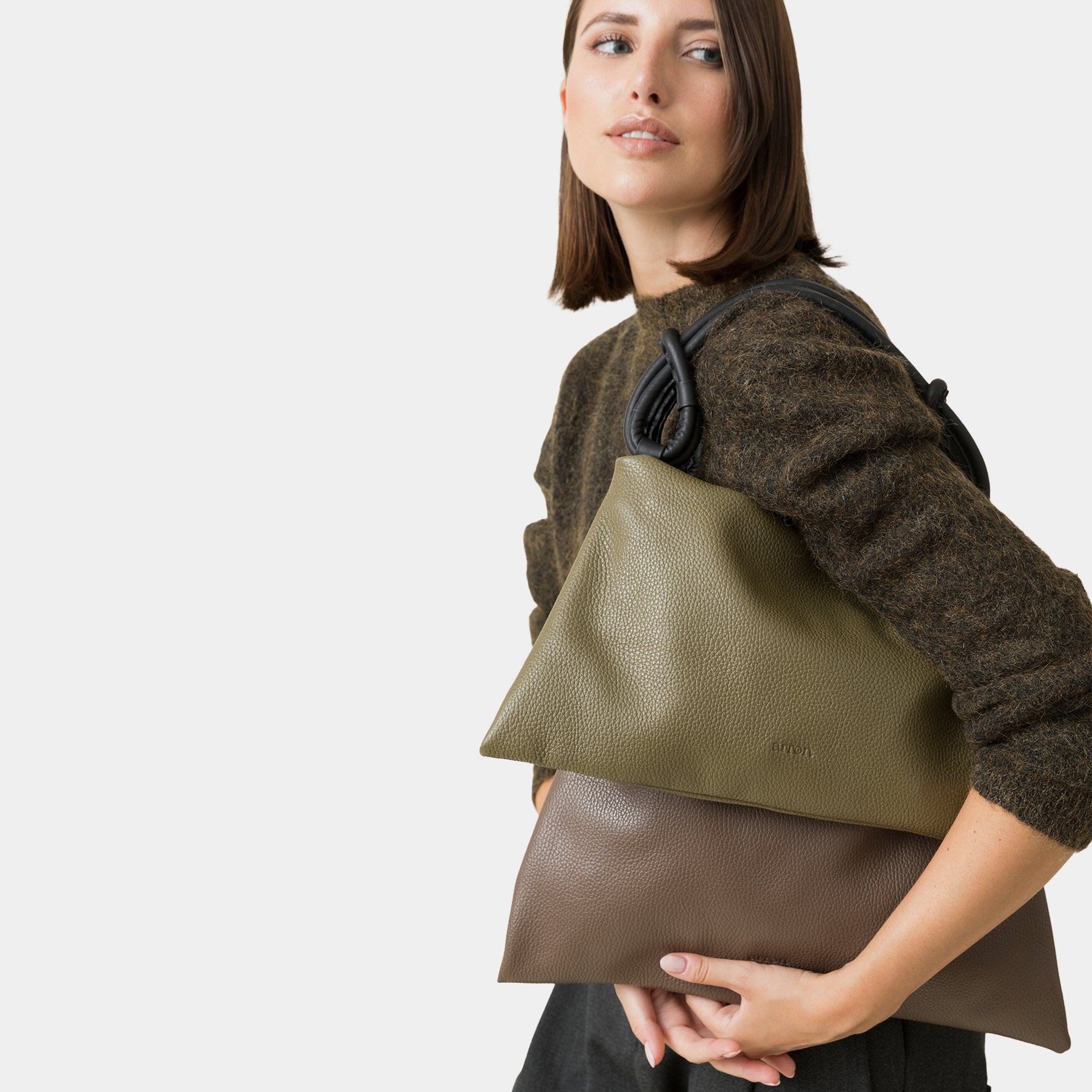 POPPY - olive leather edition