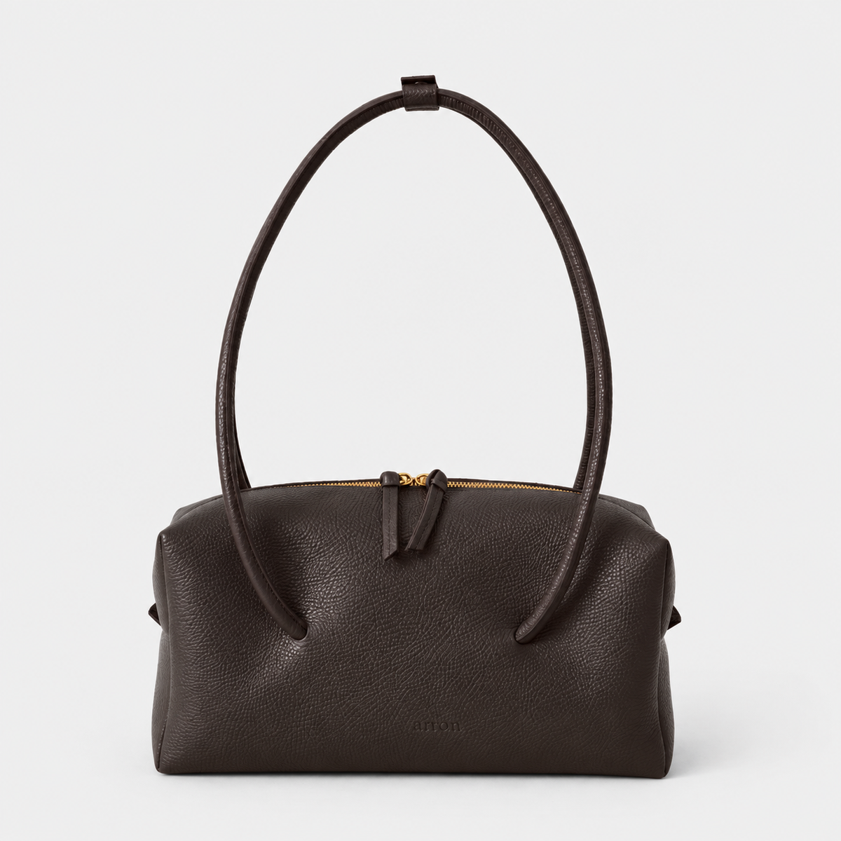 borsa east west Arron Carol in pelle cioccolato design quiet luxury made in italy