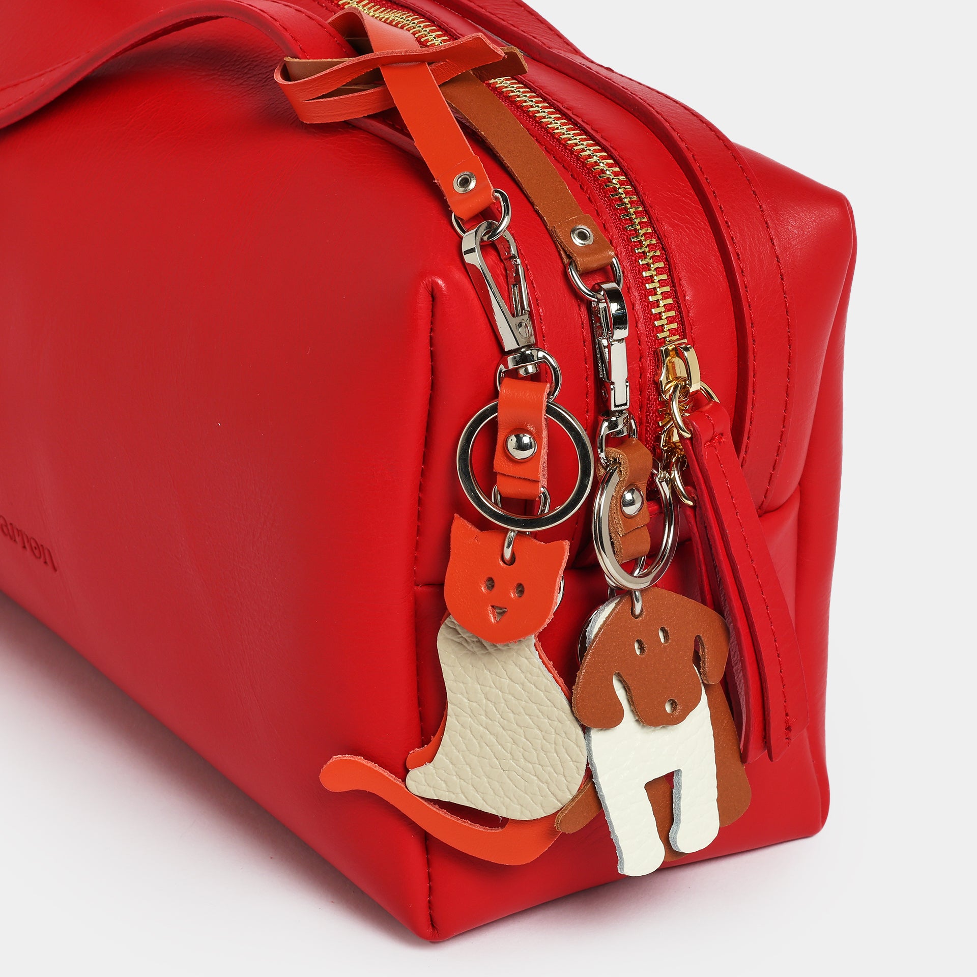 charm di tendenza e portachiavi a forma di animale cane e gatto del brand Arron made in Italy e artigianali