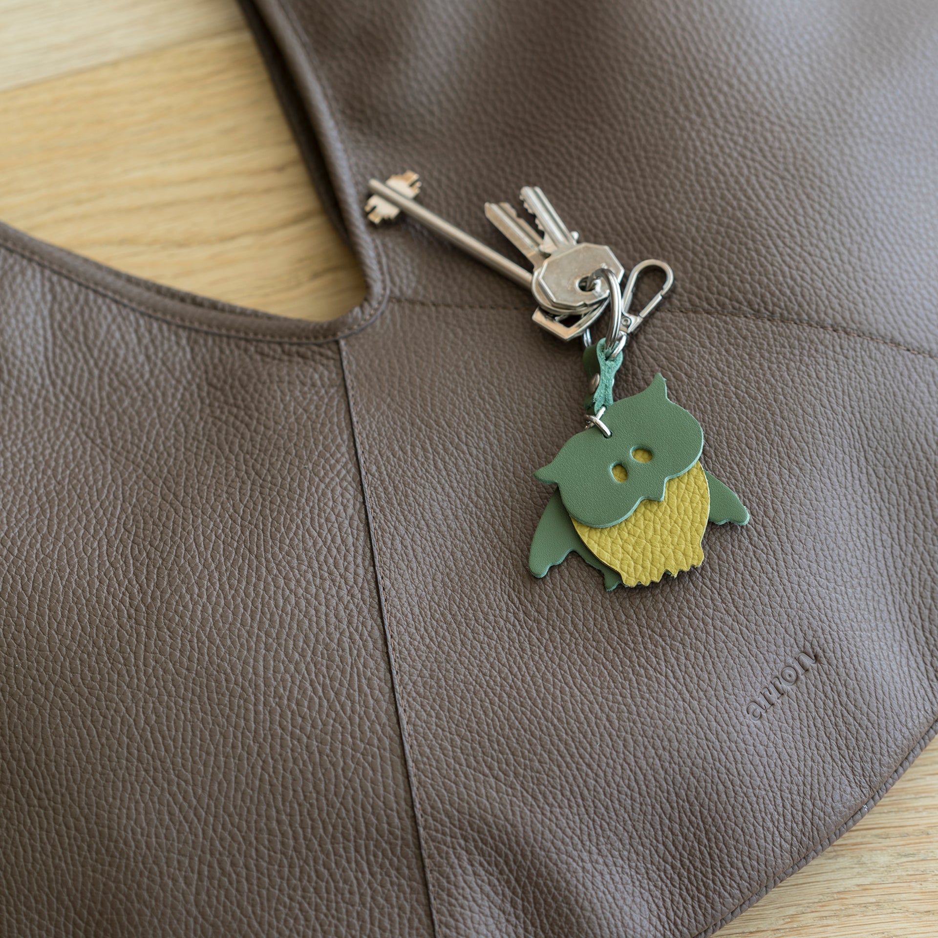 charm per borsa o portachiave in pelle divertente a forma di gufo