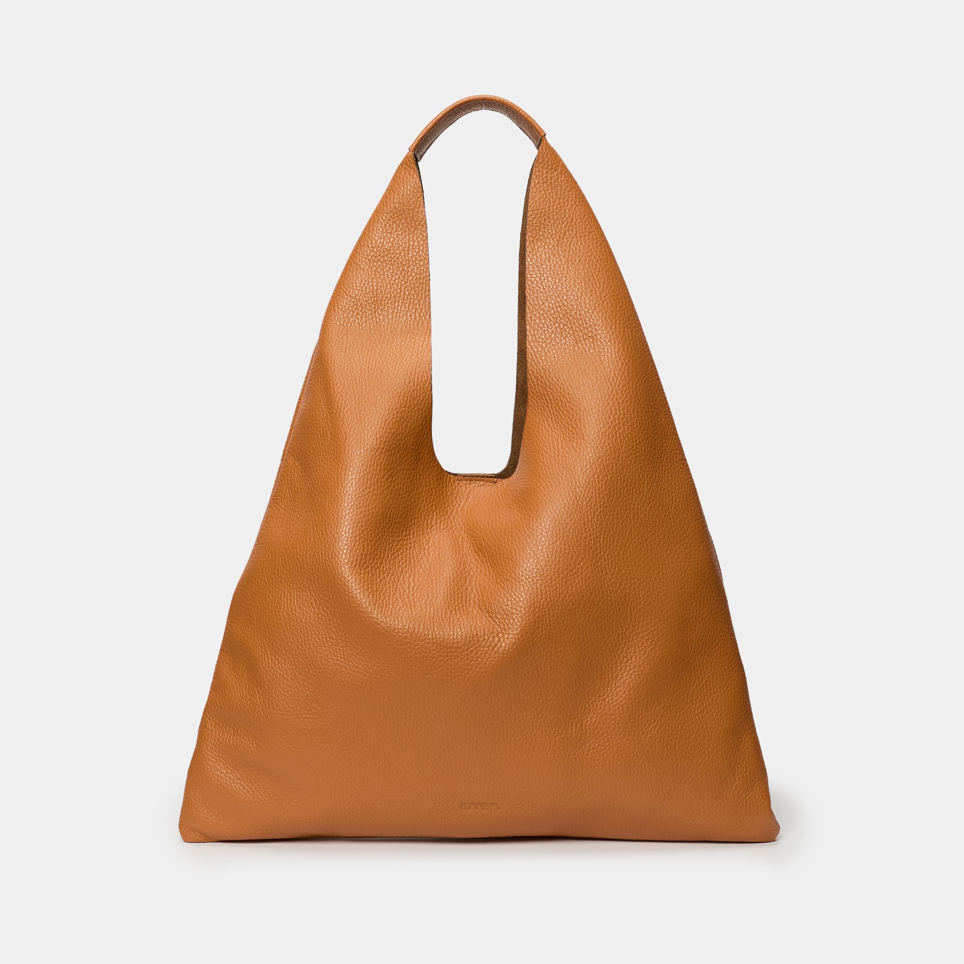 borsa hobo Eva in pelle martellata color caramello brand Arron