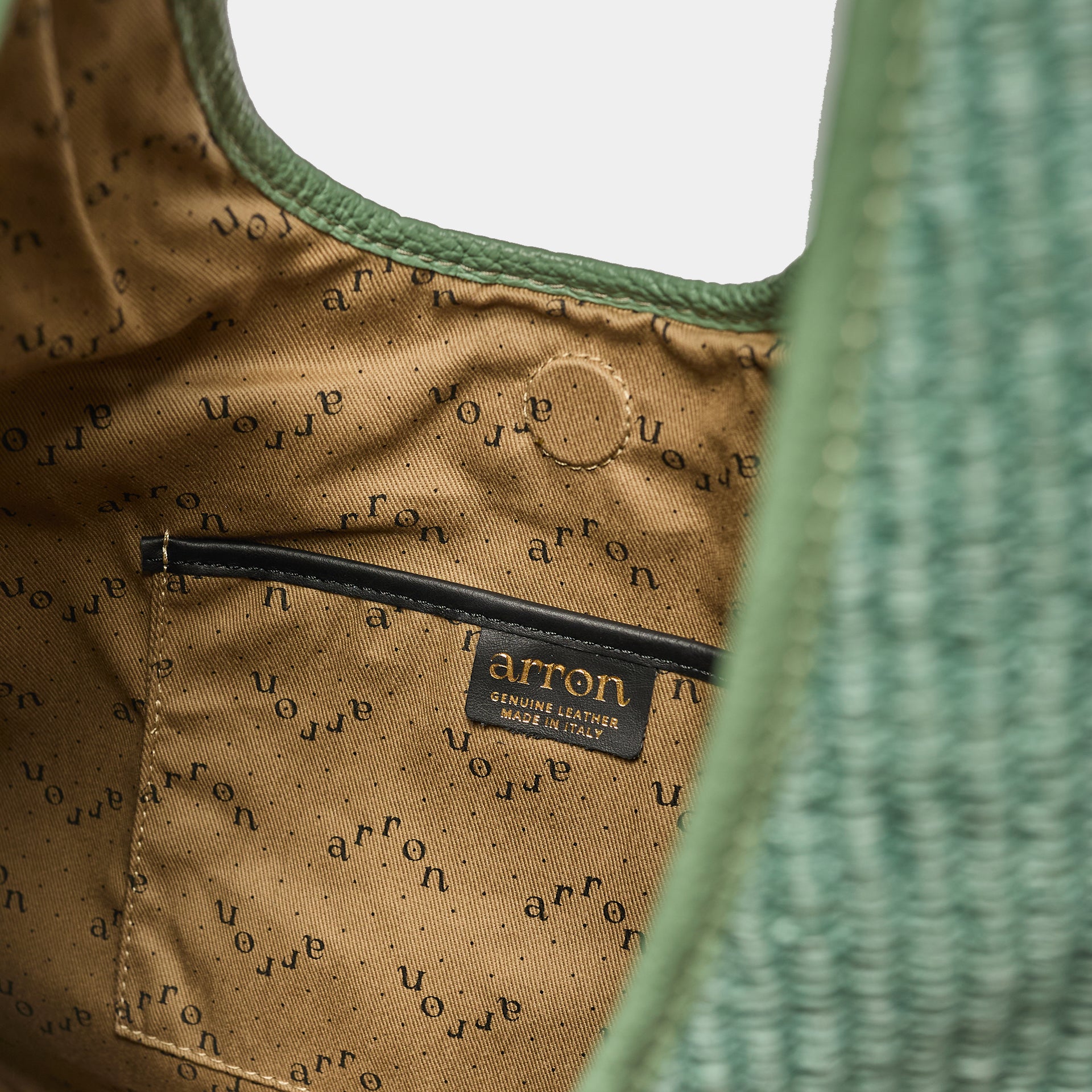 borsa hobo Eva in rafia color menta brand Arron