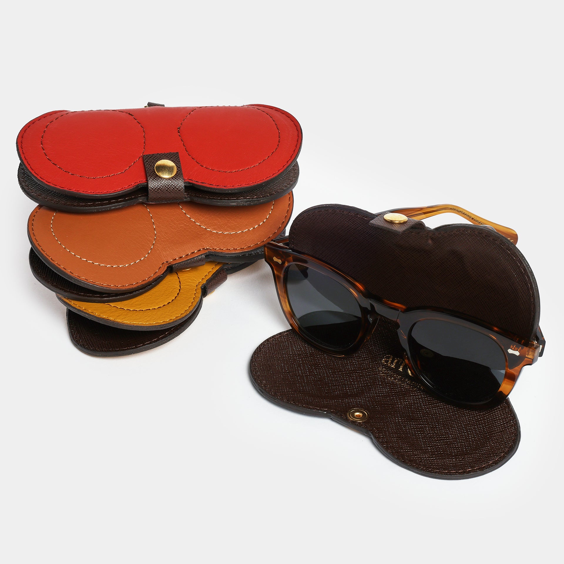 portaocchiali Marisol in pelle di Arron Made in Italy colori vari universale per ogni tipo di occhiale