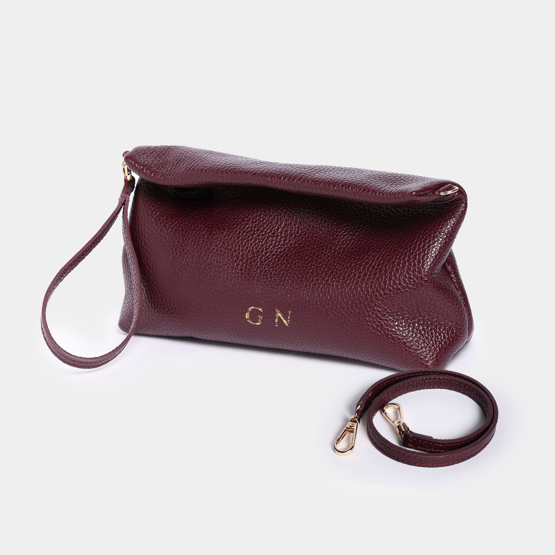 borsa mignon piccola a mano e tracolla brand Arron Made in Italy pelle martellata bordeaux personalizzata con iniziali a caldo per regalo esclusivo