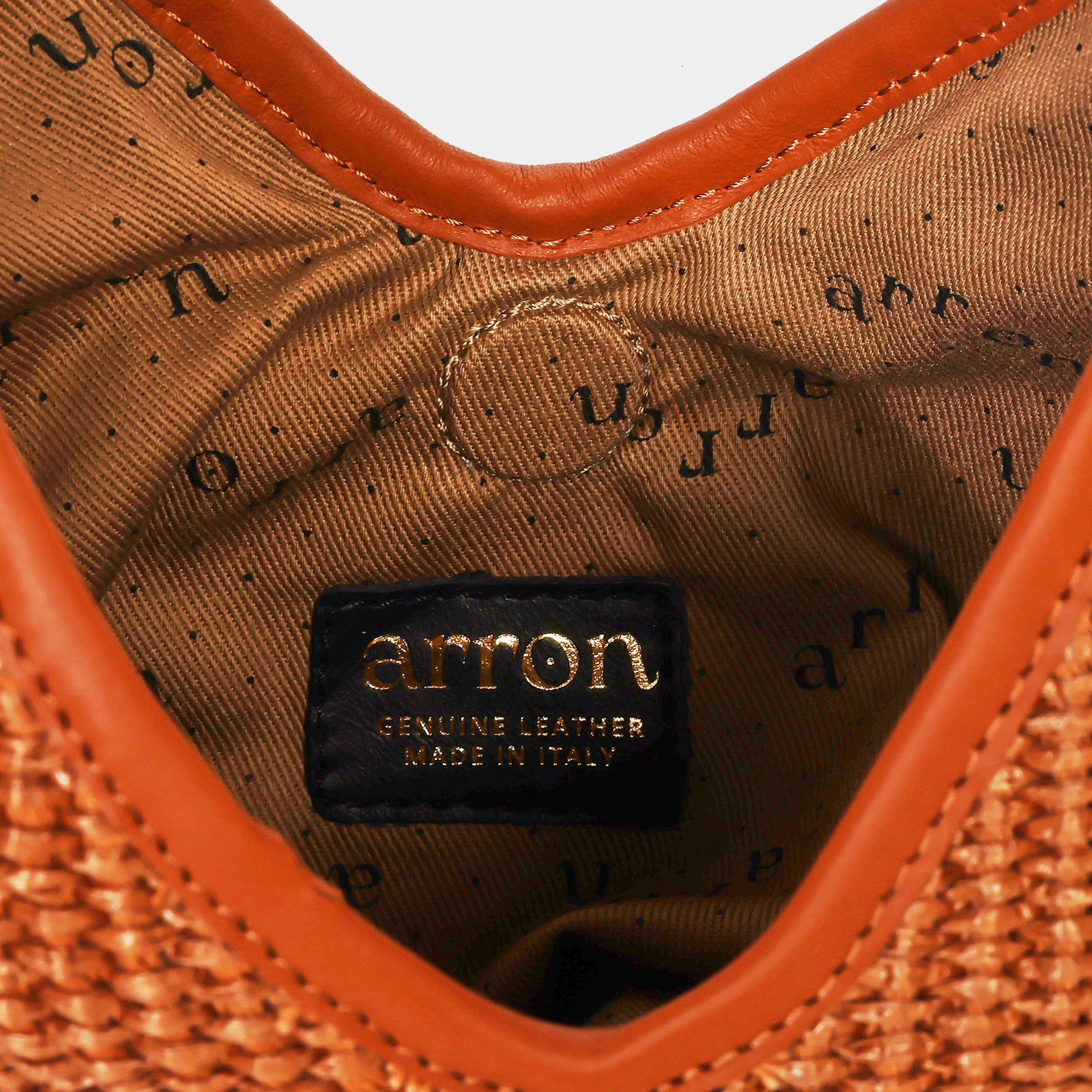 mini borsa in rafia arancione Arron Made in Italy particolare interno con fodera