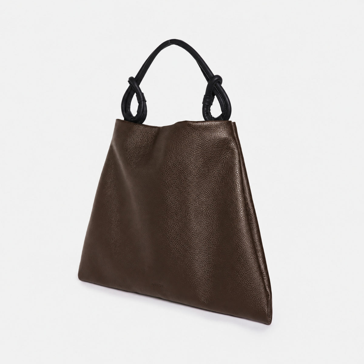 borsa hobo POppy brand Arron color cioccolato testa di moro pelle martellata a spalla e a tracolla manico con dettaglio a nodi made in italy elegante trendy design