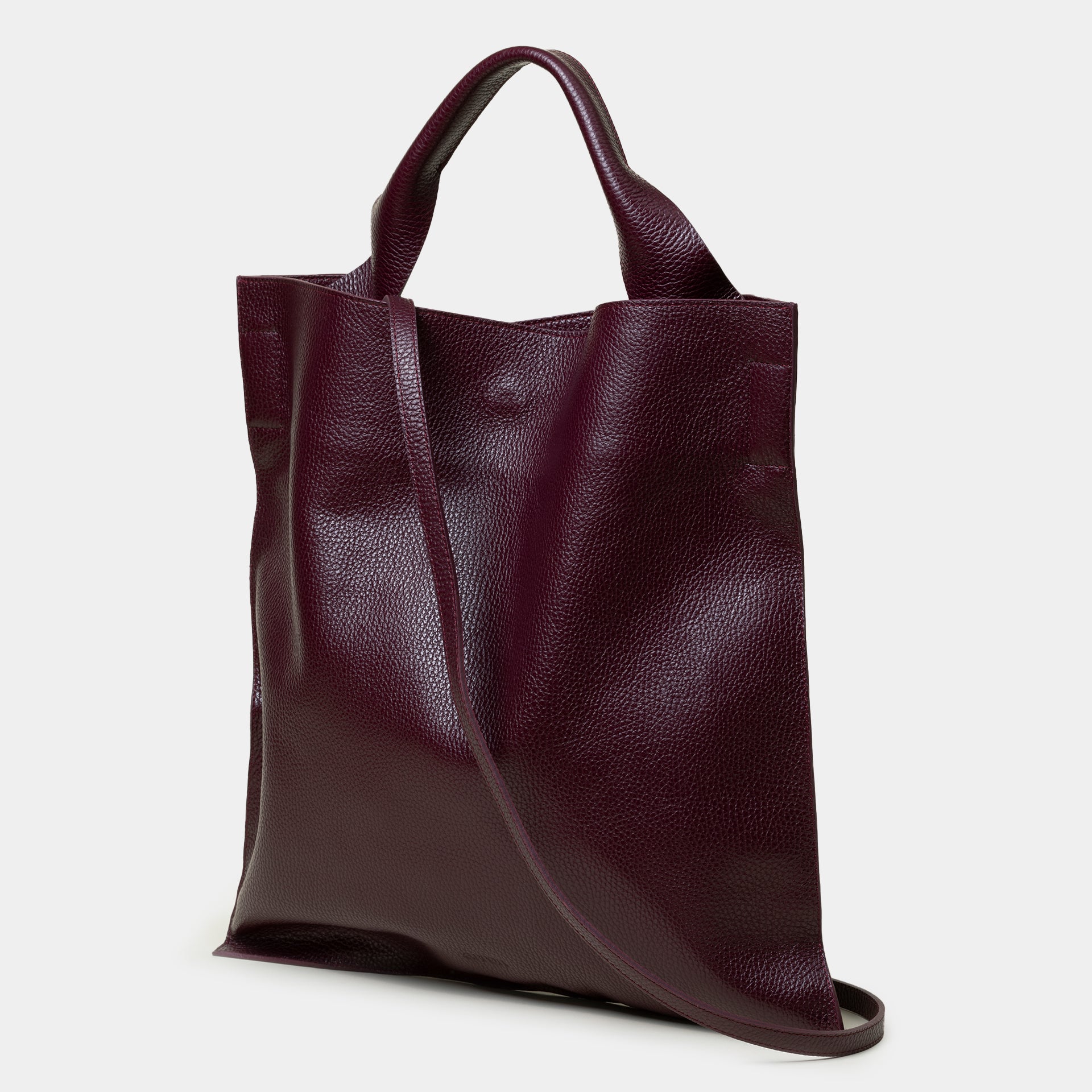 borsa shopping minimalista con tracolla in pelle martellata bordeaux burgundy made in italy marchio Arron