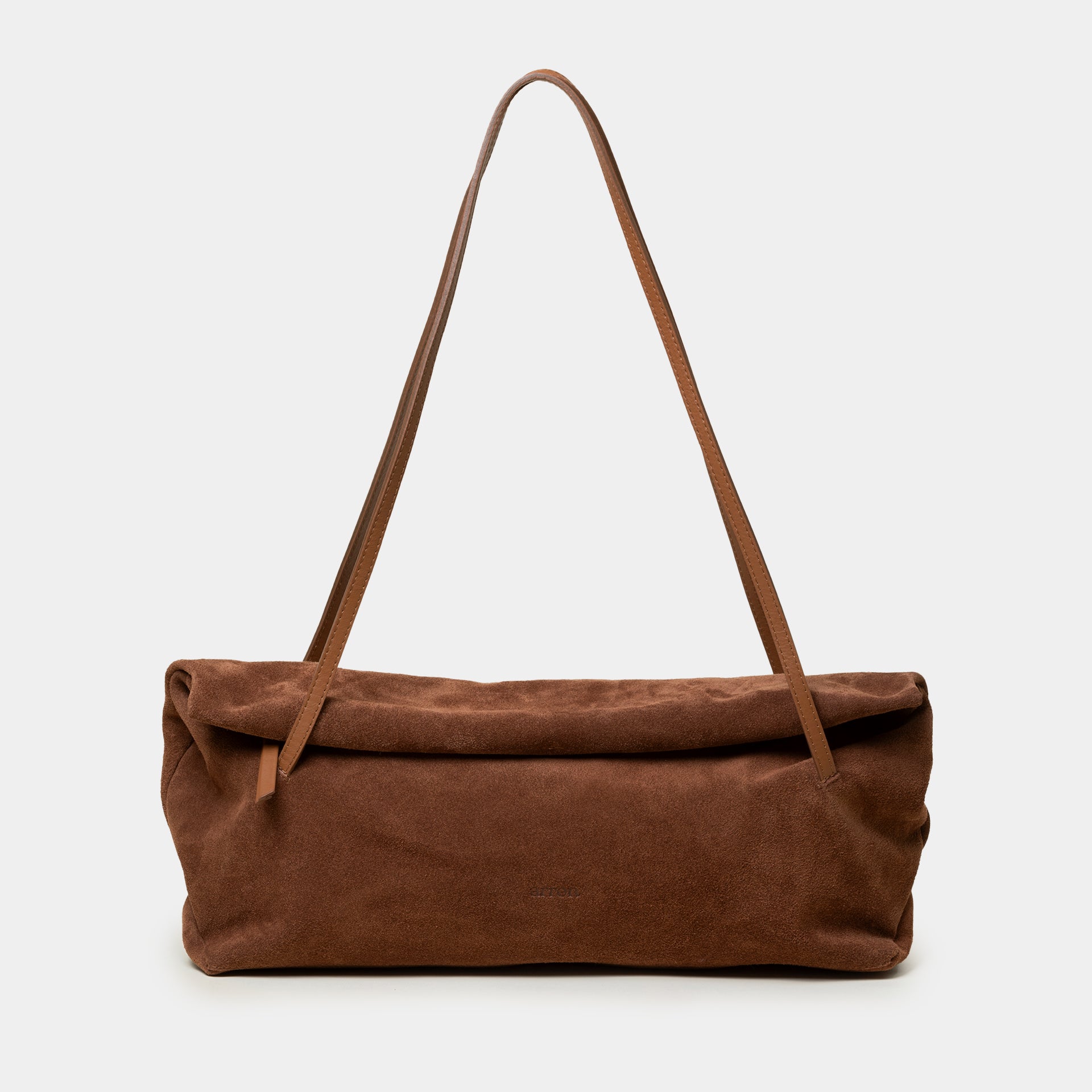borsa east west baguette in camoscio color cognac cammello trendy minimalista marchio Arron made in Italy