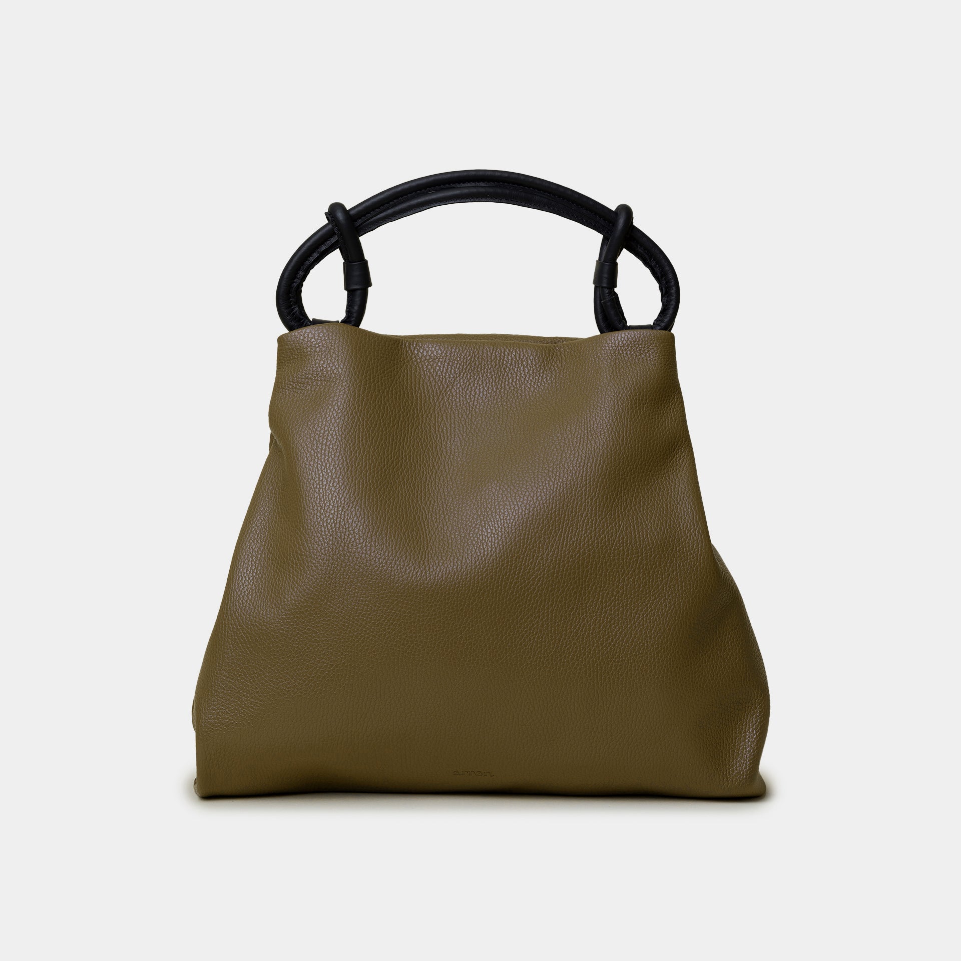 borsa hobo pelle martellata verde oliva manico con nodi minimalista trendy design brand Arron made in Italy
