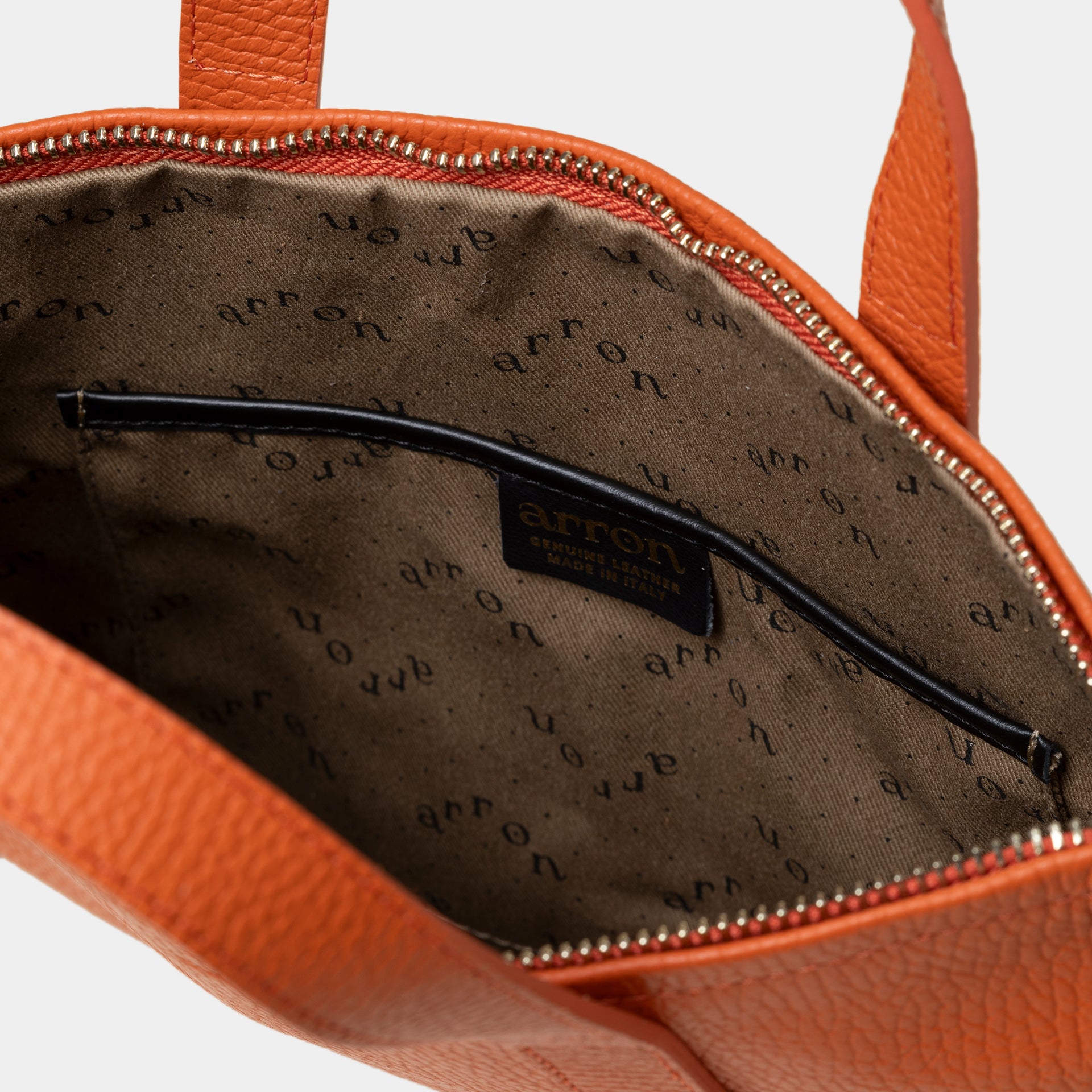 borsa donna unisex computer pc per ufficio con zip in pelle martellata taglie varie made in italy brand arron