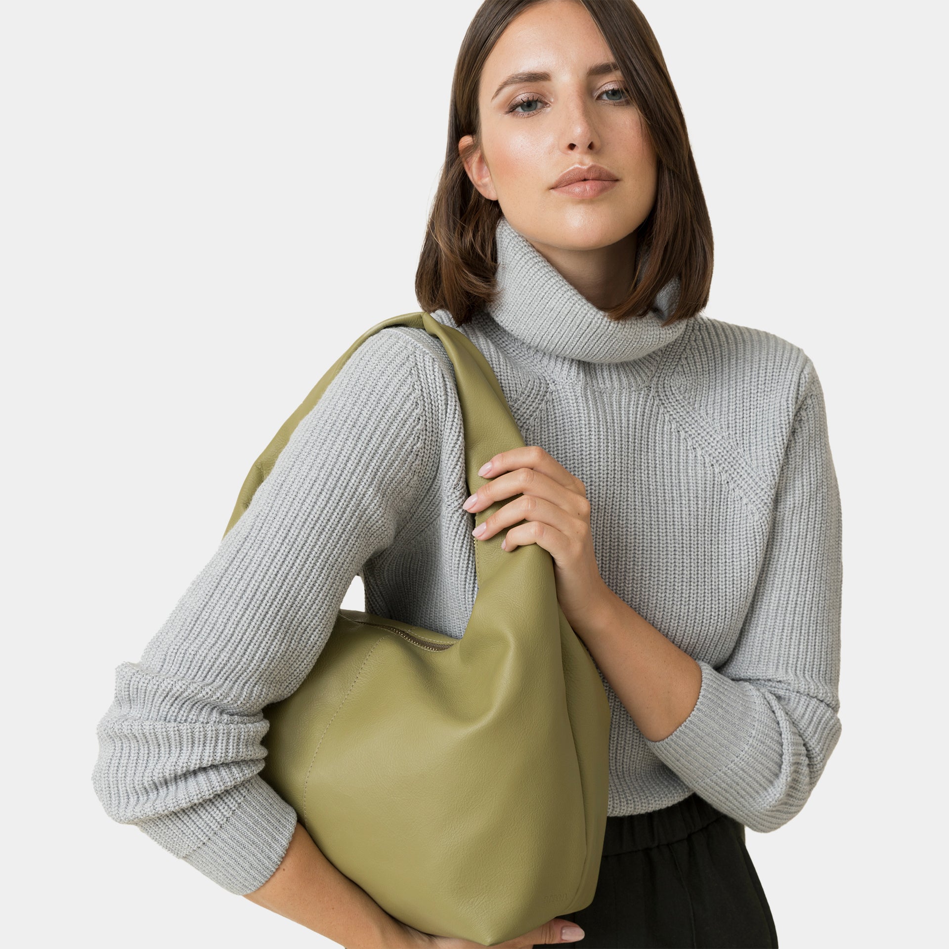 borsa hobo con zip all over pelle liscia senape mostarda verde made in italy brand arron