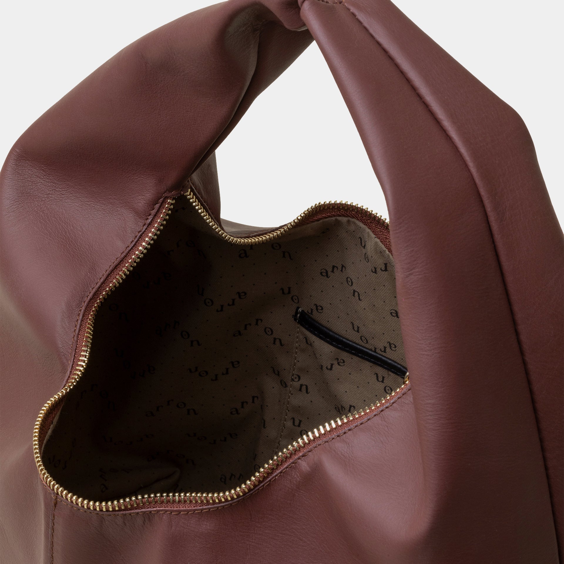 borsa hobo con zip all over pelle liscia marrone bruciato made in italy brand arron