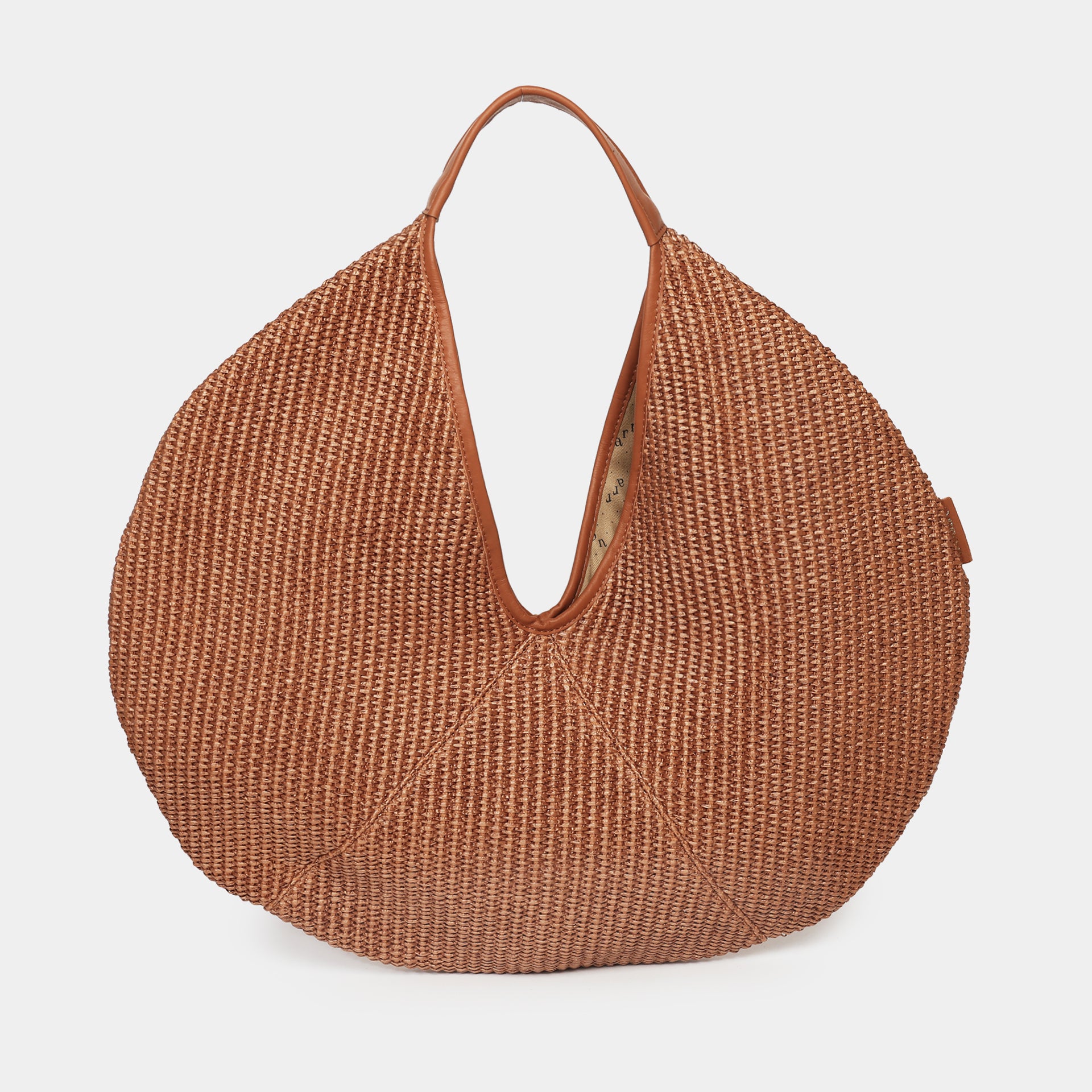 Borsa hobo rotonda in rafia e pelle nocciola design minimale e contemporaneo frontale