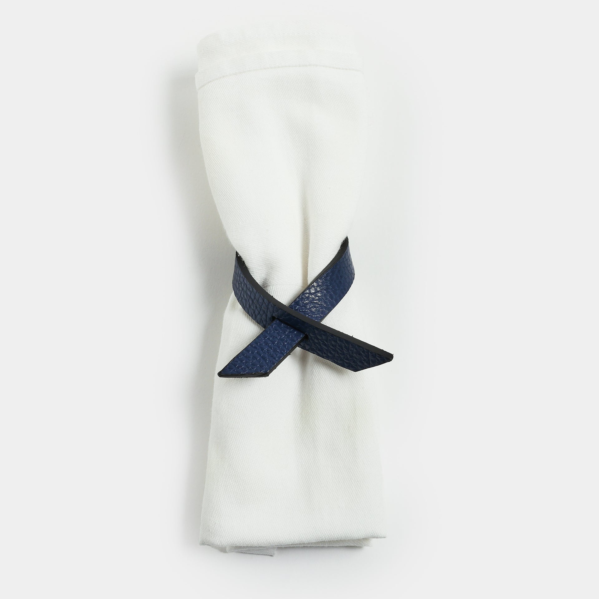 portatovagliolo Tilde in pelle blu made in italy arron idea regalo made in italy artigianale brand Arron